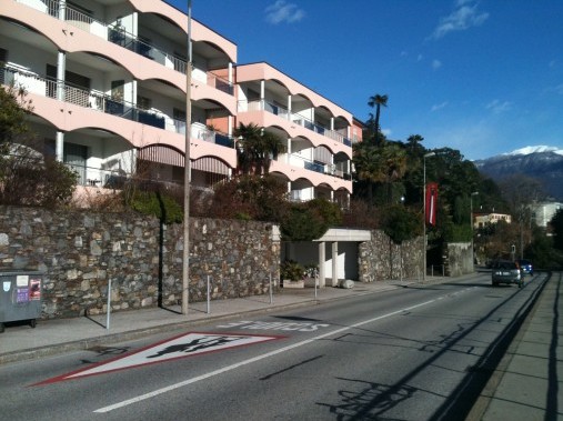 Exterior view in summer - Holiday house Palazzo Daniela