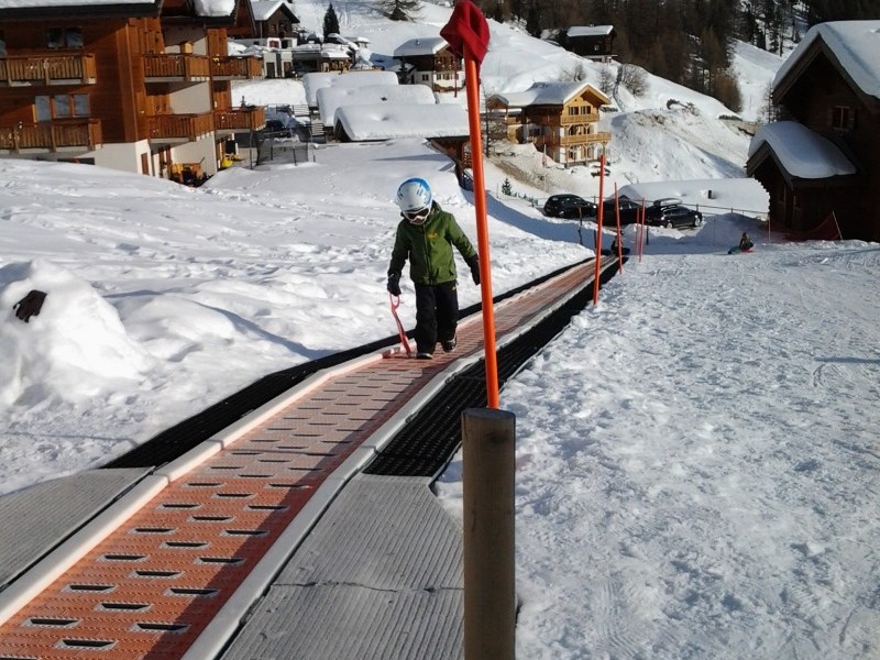 Aussenansicht im Winter - Ferienhaus Plein Ciel