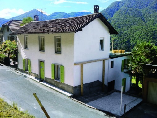 Exterior view in summer - Holiday house Rustico Rovedera