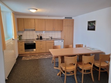 Küche mit Essbereich - Ferienhaus Schlössli