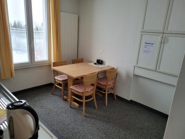 Küche mit Essbereich - Ferienhaus Schlössli