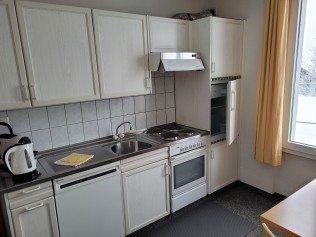 Küche mit Essbereich - Ferienhaus Schlössli