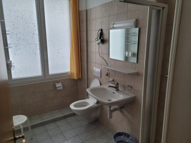 Badezimmer - Ferienhaus Schlössli