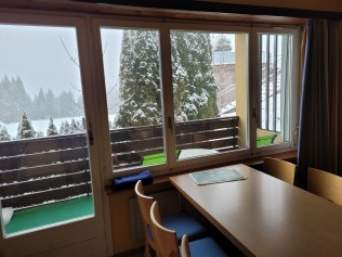 Küche mit Essbereich - Ferienhaus Schlössli