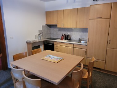 Küche mit Essbereich - Ferienhaus Schlössli