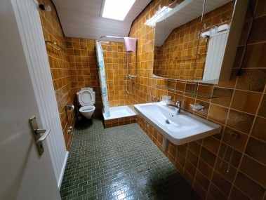 Badezimmer - Ferienhaus Schlössli