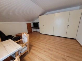 Wohn- und Schlafzimmer - Ferienhaus Schlössli