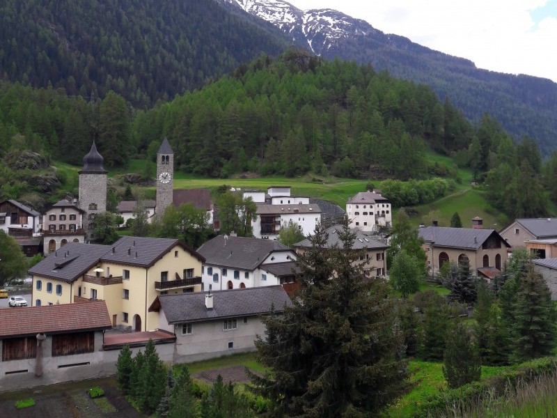 Aussenansicht im Sommer - Ferienhaus Solena