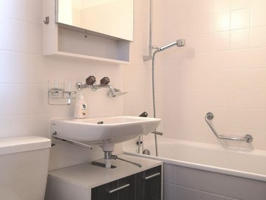 Badezimmer - Ferienhaus Uf'm Büel