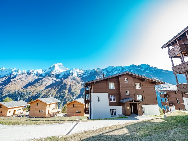Vue extérieure en été - Parc de vacances Alpine Village