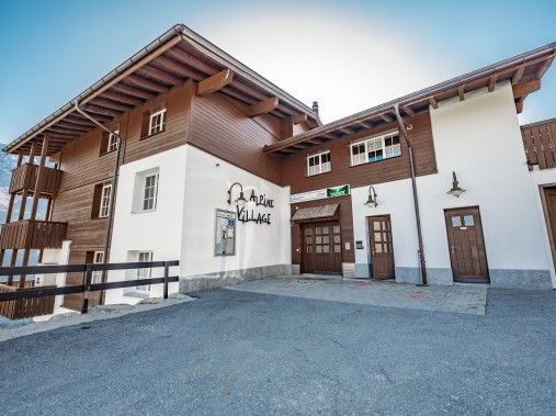 Aussenansicht im Sommer - Ferienpark Alpine Village