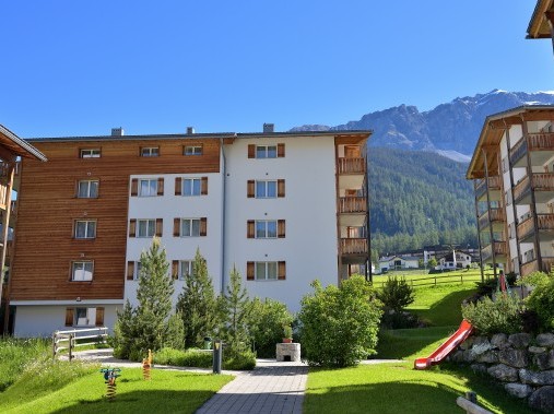 Vista esterna in estate - Residenza di vacanza Surses Alpin