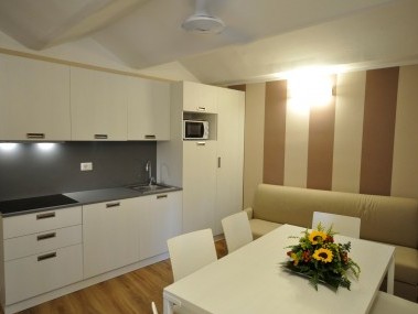 Living room with dining area - Riva degli Etruschi