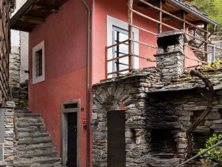 Aussenansicht der Ferienwohnung - Feriensiedlung Rustici della Verzasca