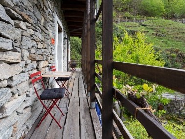 Balkon - Feriensiedlung Rustici della Verzasca