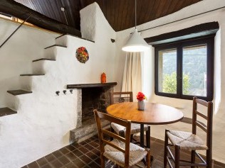 Essbereich - Feriensiedlung Rustici della Verzasca