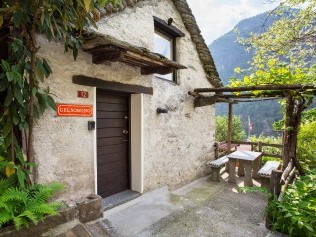 Terrasse  - Feriensiedlung Rustici della Verzasca