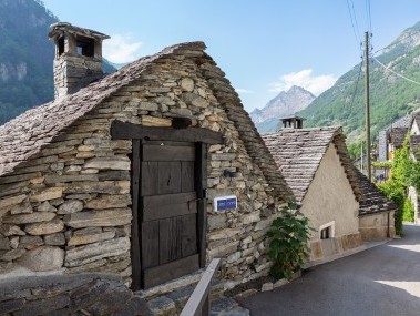 Aussenansicht der Ferienwohnung - Feriensiedlung Rustici della Verzasca