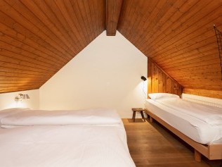 Schlafzimmer - Feriensiedlung Rustici della Verzasca