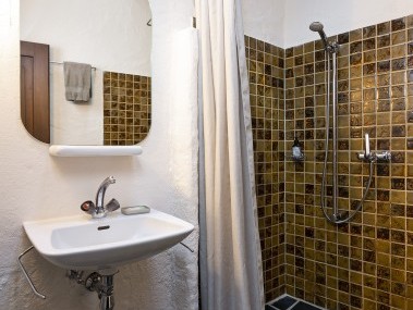 Badezimmer - Feriensiedlung Rustici della Verzasca