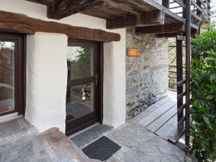 Aussenansicht der Ferienwohnungen - Feriensiedlung Rustici della Verzasca