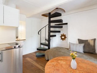 Küche mit Wohnzimmer - Feriensiedlung Rustici della Verzasca