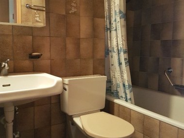 Badezimmer - Feriensiedlung Stockenmatt