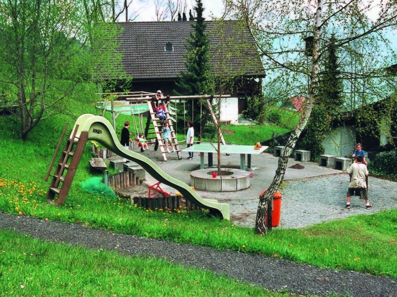 Spielplatz - Feriensiedlung Stockenmatt