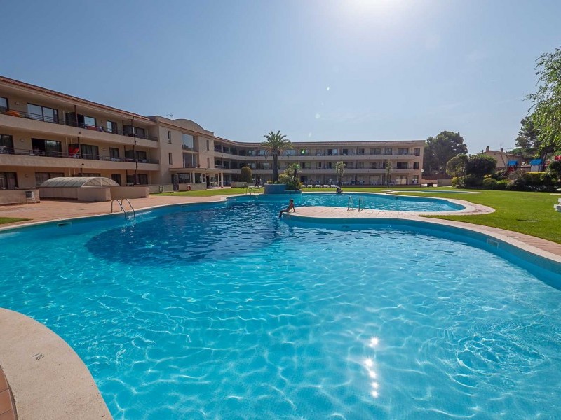 Pool landscape - Golf Beach Residence Pals