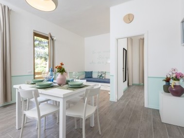 Wohn- und Schlafzimmer - Reka-Ferienresort Golfo del Sole