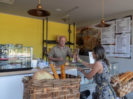 Sapori Toscani - freschi, caldi e croccanti ogni mattina