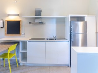 Küche - Ferienwohnung - Golfo del Sole