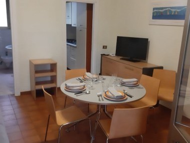 Wohnzimmer mit Essbereich - Golfo del Sole