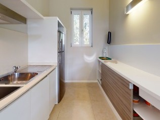 Küche - Ferienwohnung - Golfo del Sole