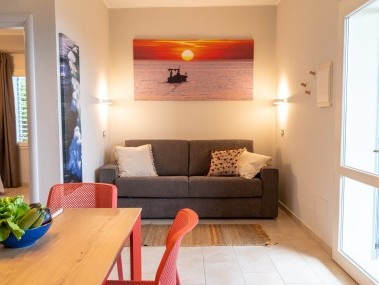 Wohnzimmer mit Essbereich - Golfo del Sole