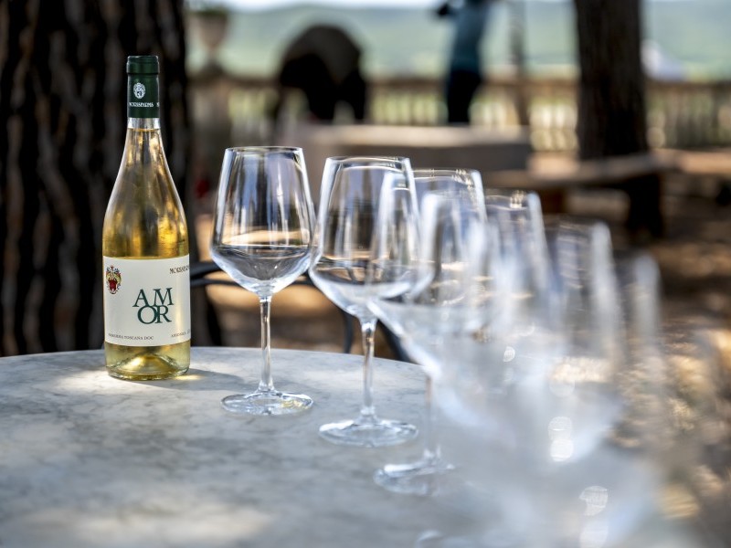 Pause auf dem Agriturismo während der MTB-Tour