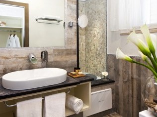 Badezimmer - Golfo del Sole Hotel