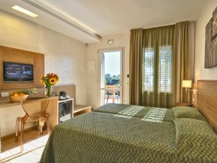 Hotelzimmer Deluxe - Golfo del Sole Hotel