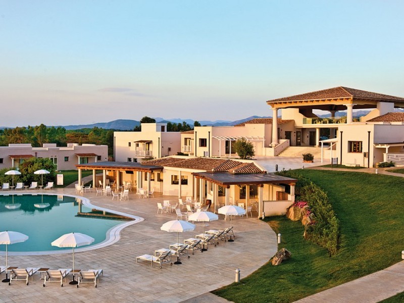 View of the holiday resort - Grande Baia Resort San Teodoro