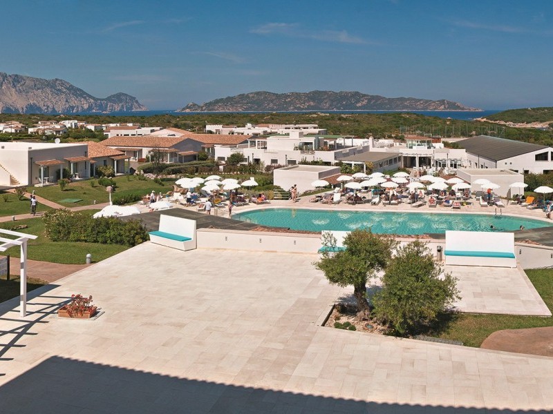 View of the holiday resort - Grande Baia Resort San Teodoro