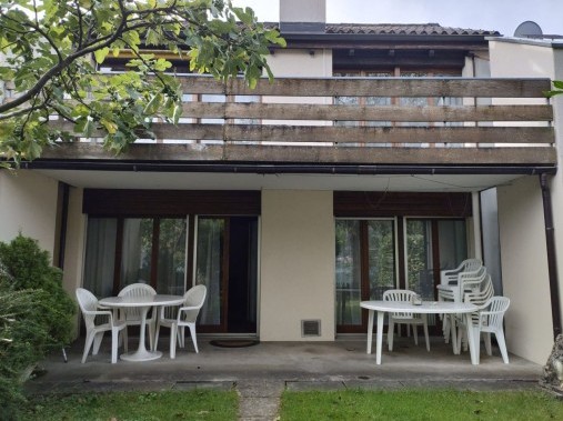 Vue extérieure en été - Haus am See Unterterzen