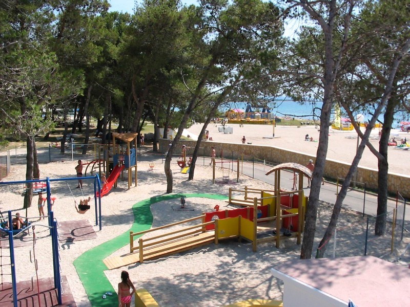 Place de jeux - Holiday Resort Zaton Camping