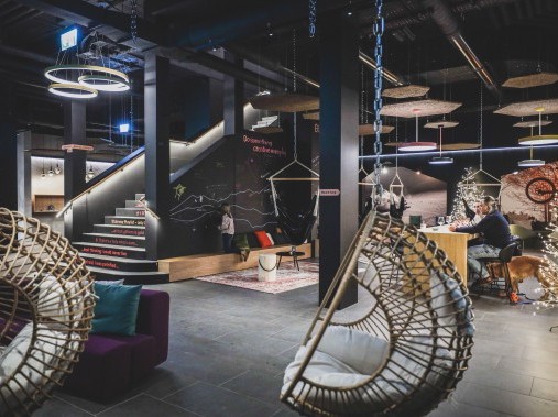 Empfangsbereich - Hotel Aves