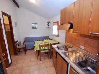 Küche mit Essbereich - Caravelle Camping Village