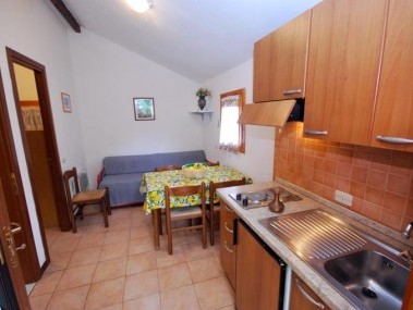 Küche mit Essbereich - Caravelle Camping Village