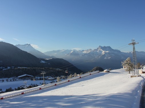 Vista esterna in inverno - Leysin Lodge