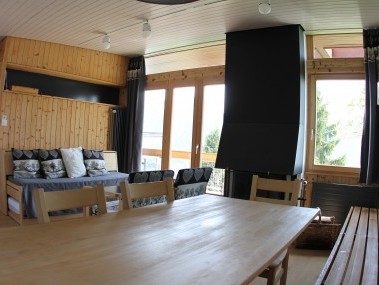 Wohnzimmer mit Essbereich - Leysin Lodge
