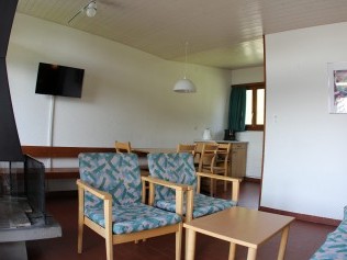Wohnzimmer mit Essbereich - Leysin Lodge