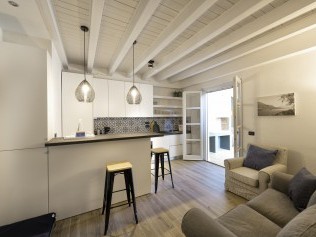 Küche mit Wohnzimmer - Park Residence Il Gabbiano