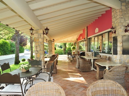 Espace restaurant avec terrasse - Park Residence Il Gabbiano